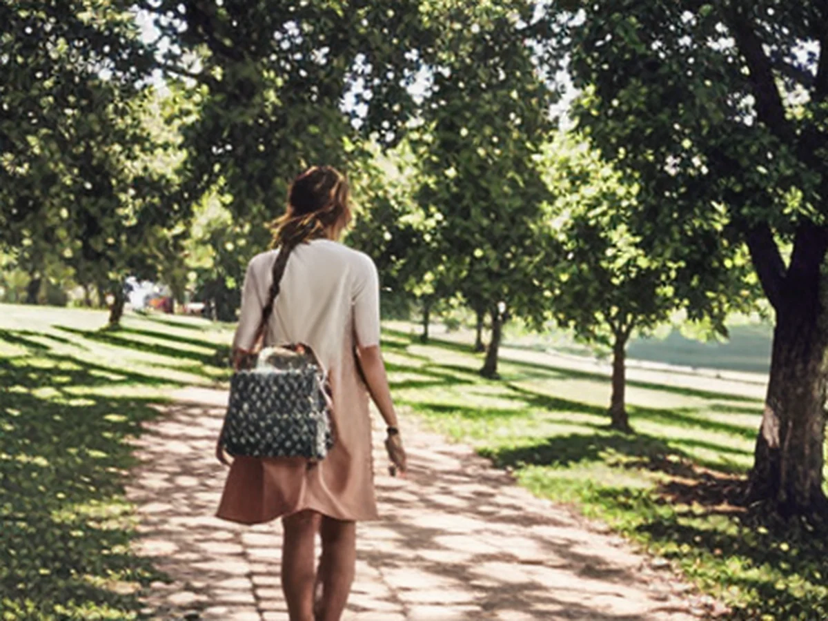 Practical scenes of bags seamlessly integrated into everyday life