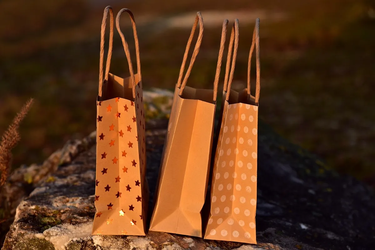 bag, paper bag, purchasing, shopping bag, empty, lie, close up, packaging, to buy, consumption, paper bag, paper bag, paper bag, paper bag, paper bag, shopping
