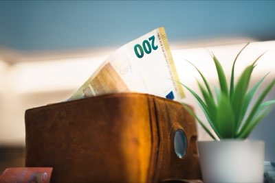 Restwaarde luxe tas: Beste tips voor slimme investeringen